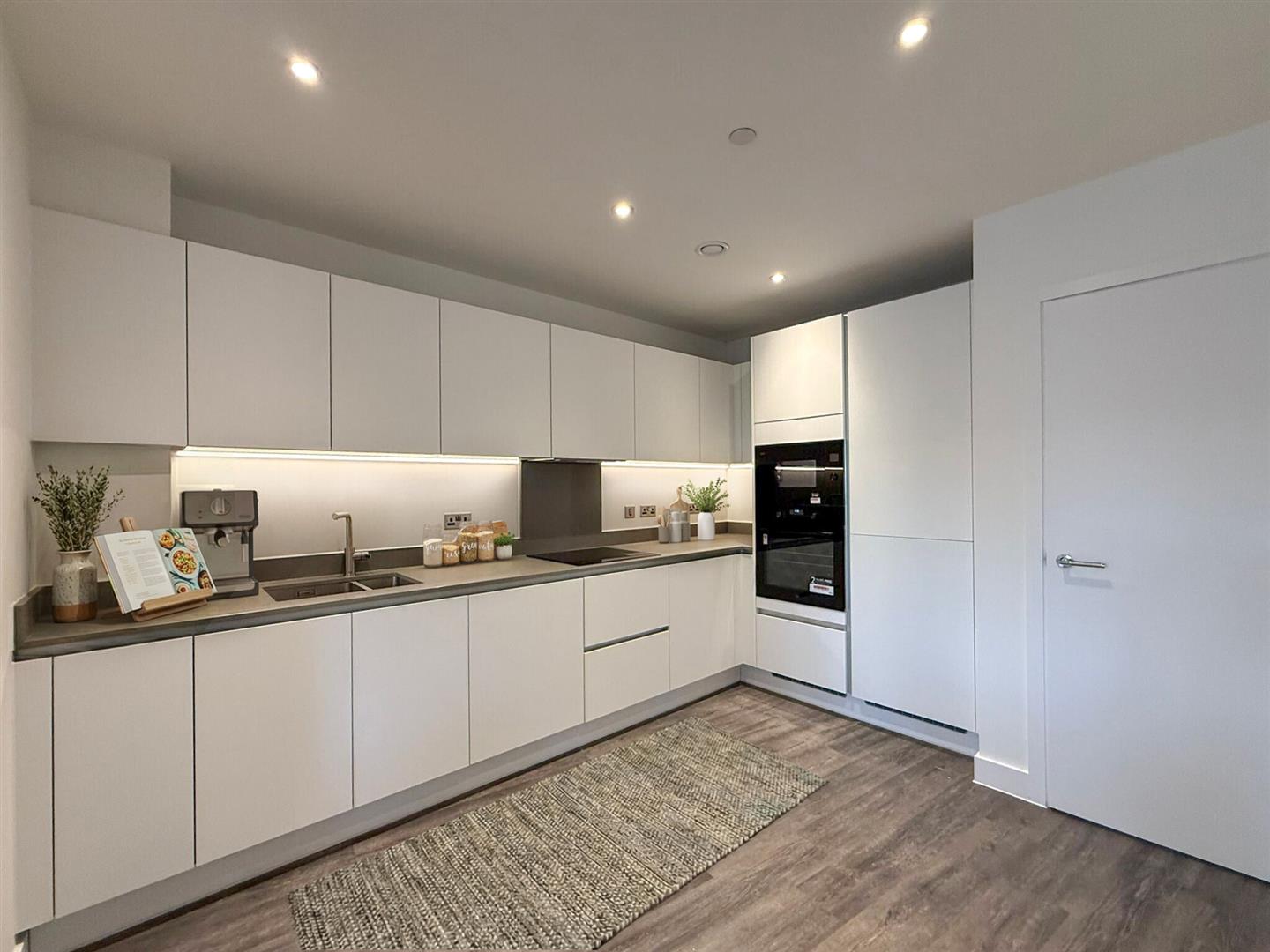 2 Bedroom Apartment